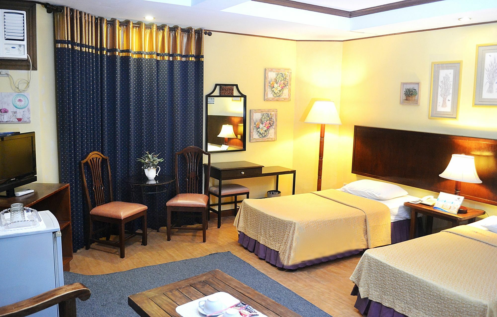 The Shoreline Subic Hotel Olongapo City Exteriör bild